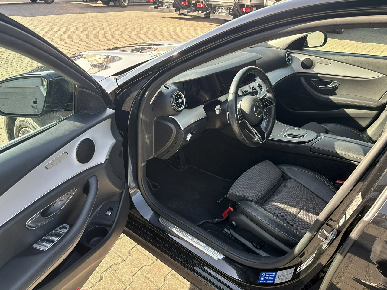 Mercedes E 220 - Zdjęcie 10
