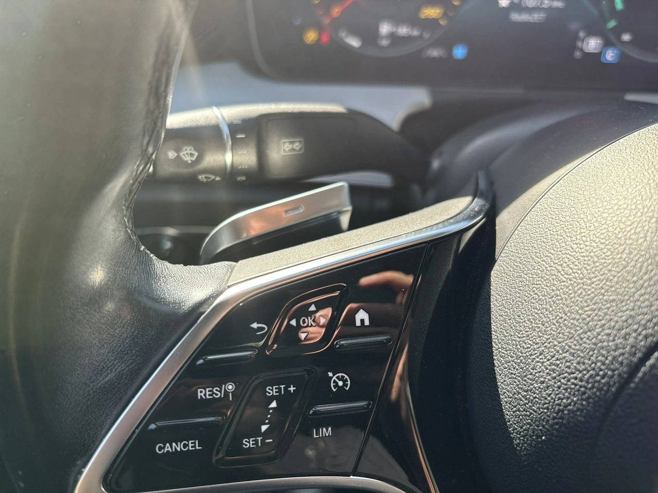 Mercedes E 220 - Zdjęcie 25
