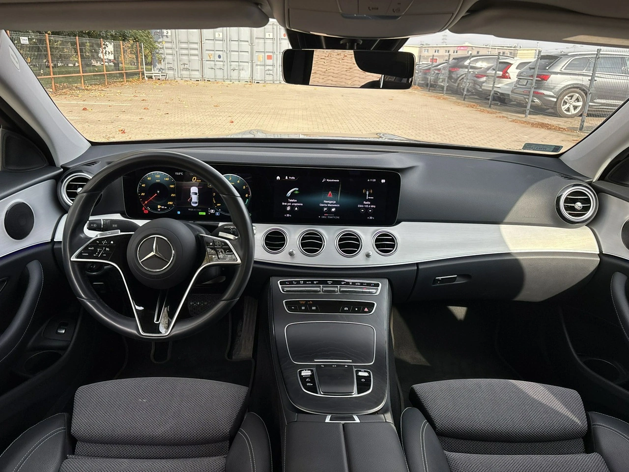 Mercedes E 300 - Zdjęcie 12