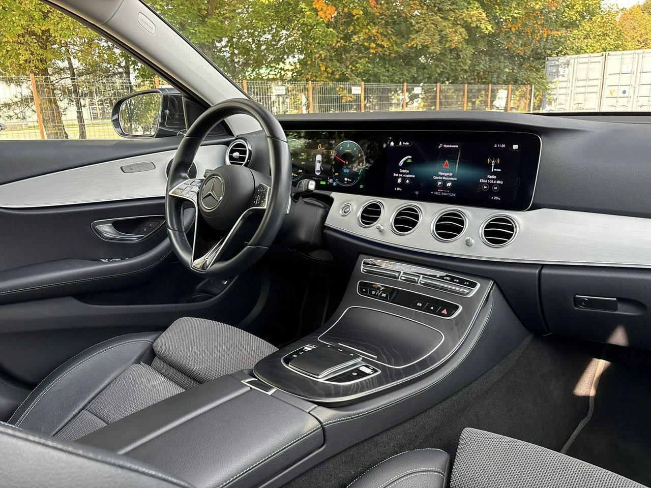 Mercedes E 300 - Zdjęcie 13