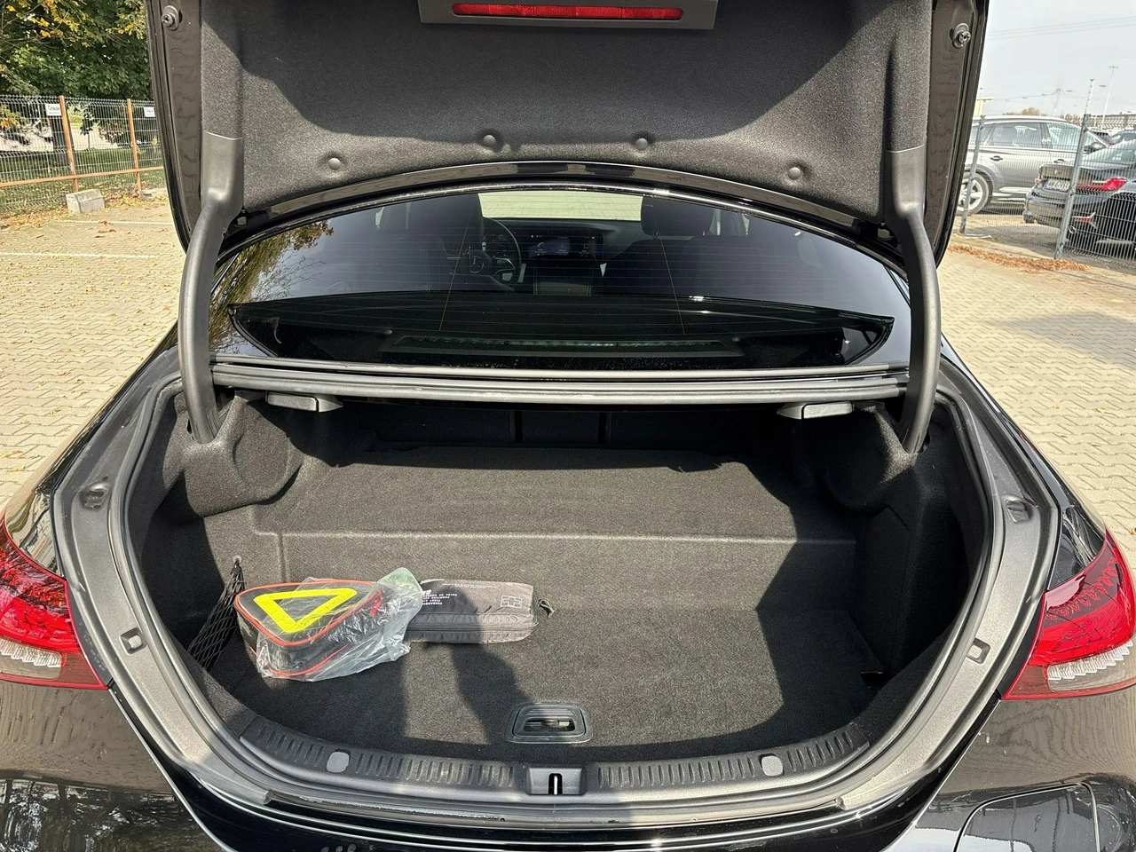 Mercedes E 300 - Zdjęcie 20
