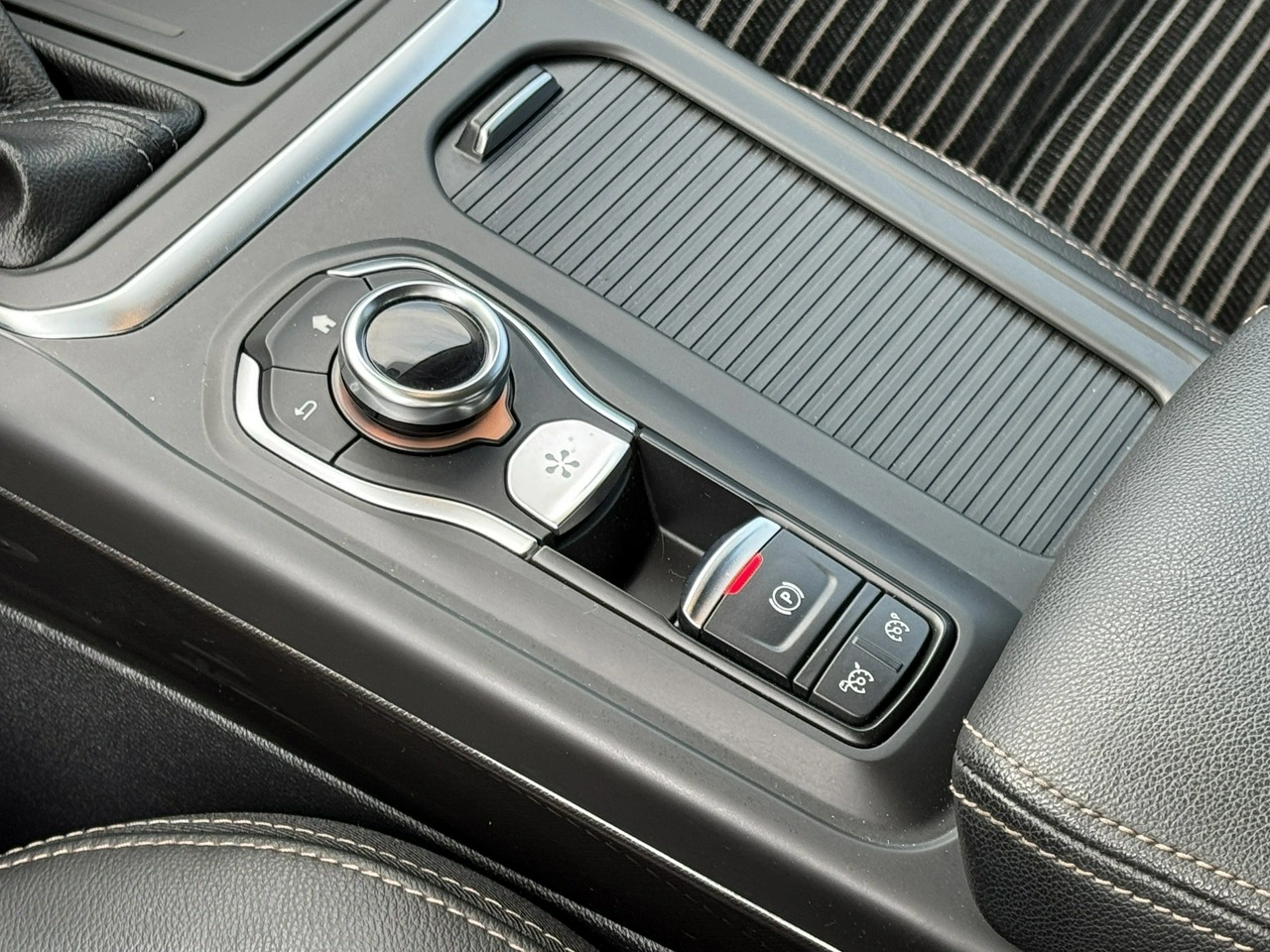 Renault Talisman - Zdjęcie 34