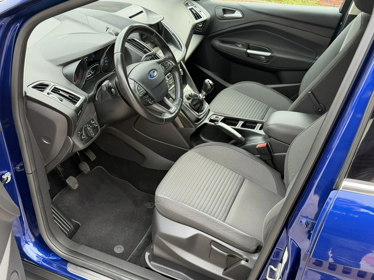 Ford C-MAX - Zdjęcie 9
