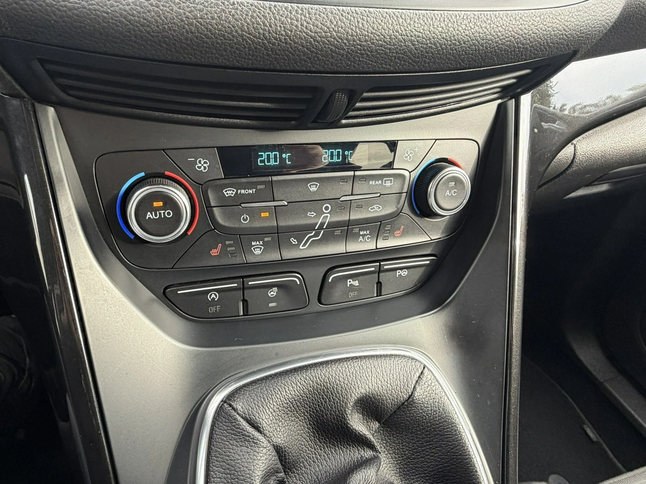 Ford C-MAX - Zdjęcie 11