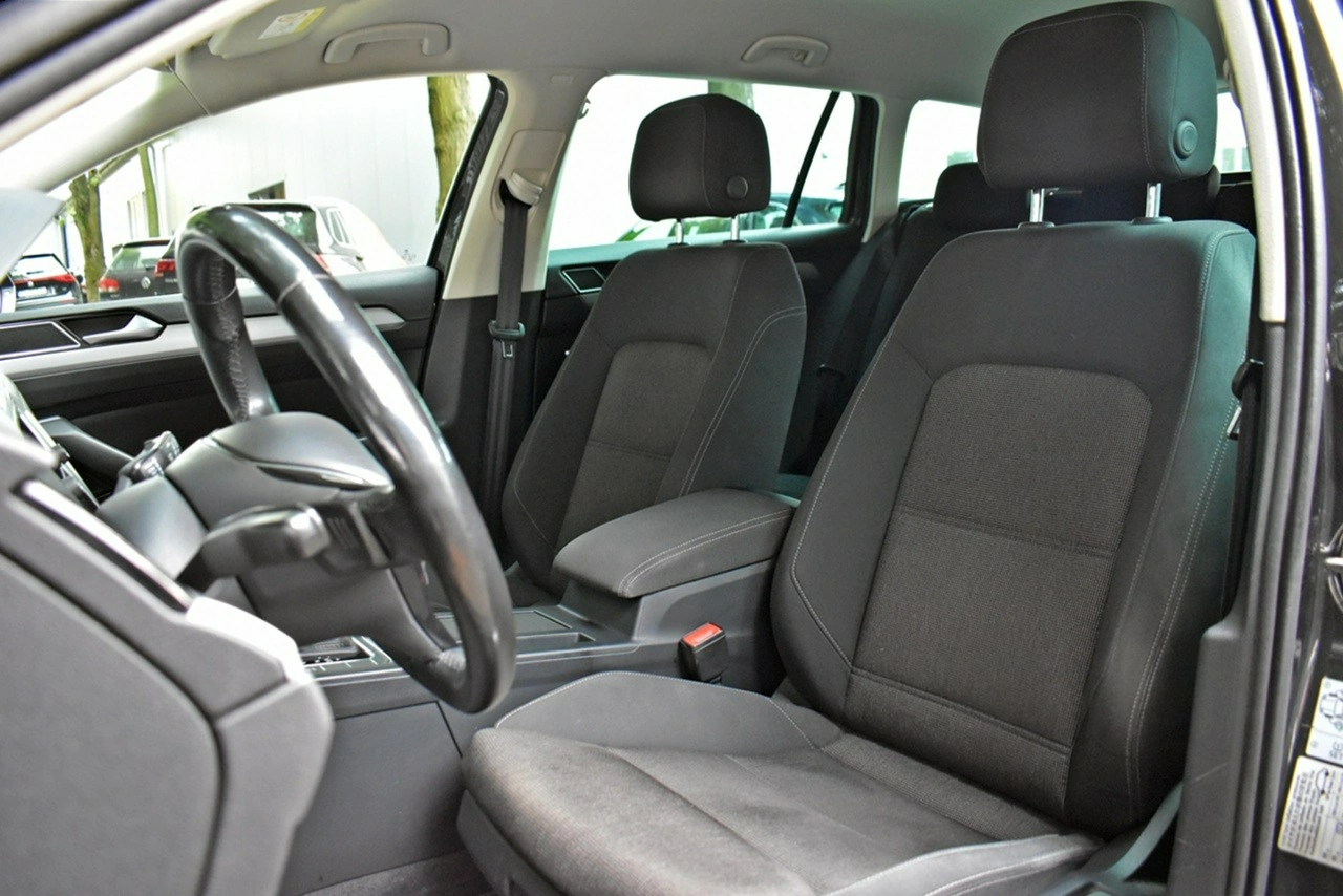 Volkswagen Passat Variant - Zdjęcie 9