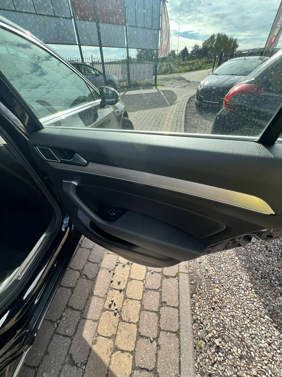 Volkswagen Passat Variant - Zdjęcie 10
