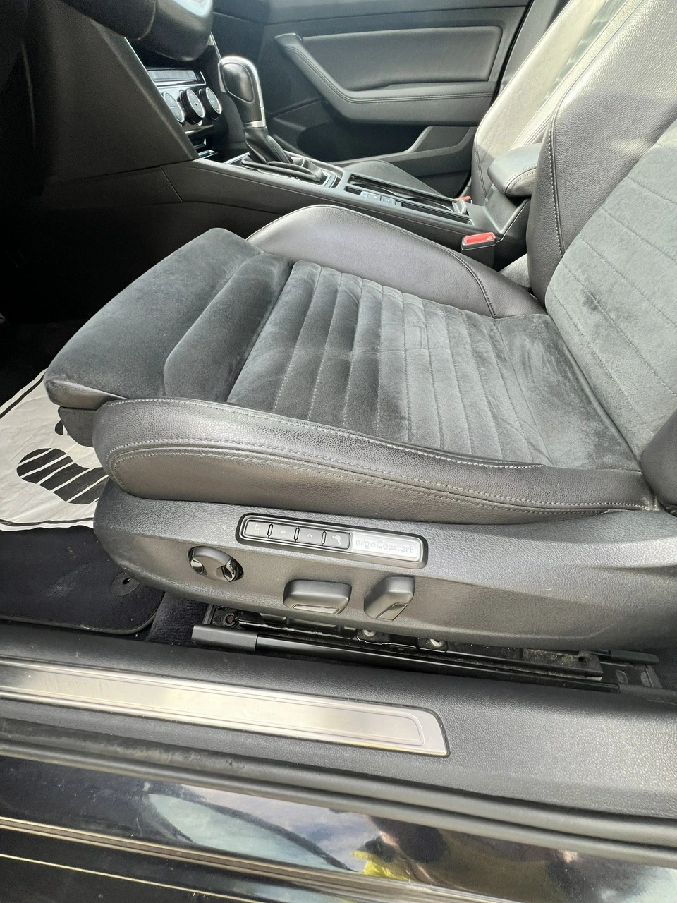 Volkswagen Passat Variant - Zdjęcie 14