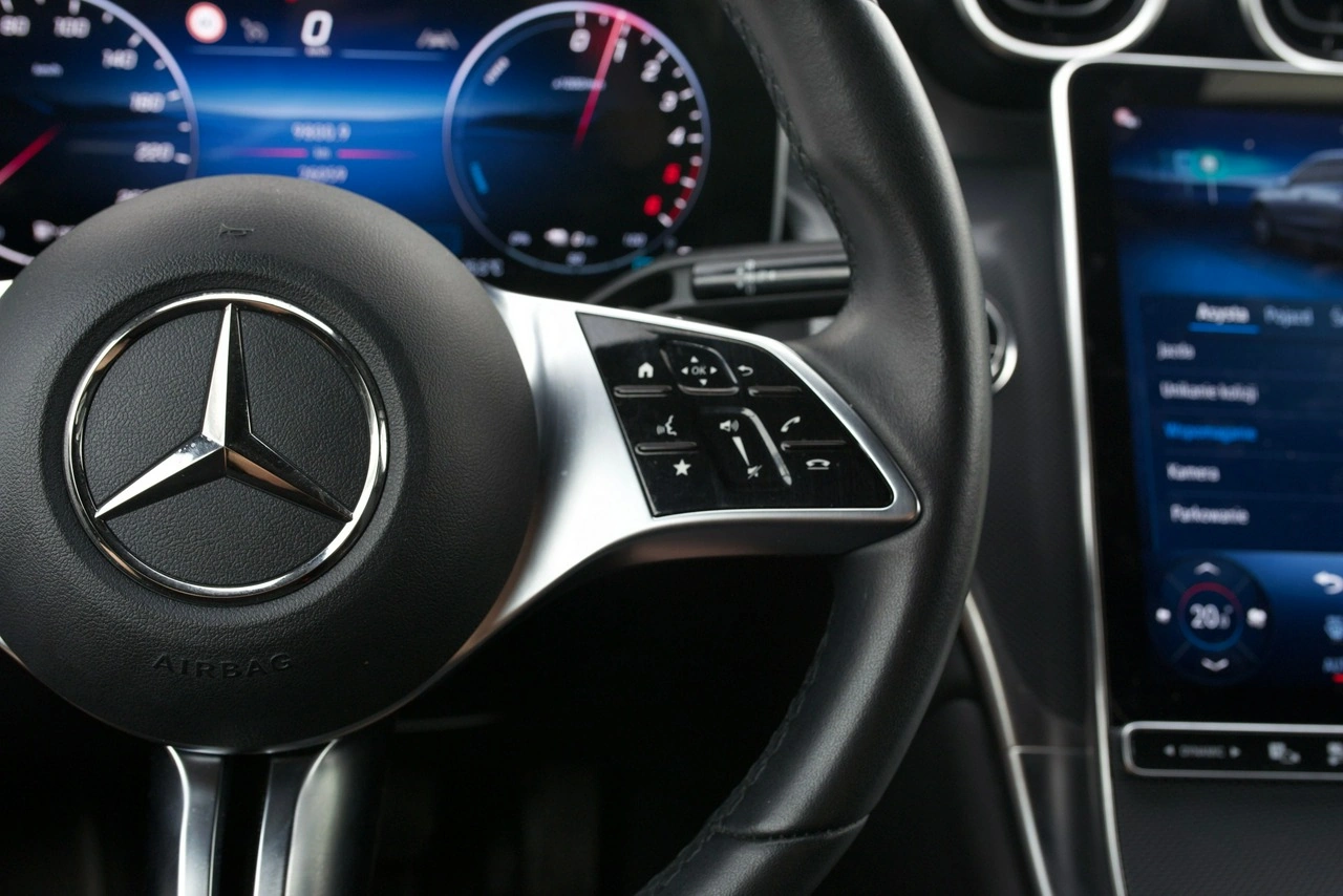 Mercedes GLC 300 - Zdjęcie 14
