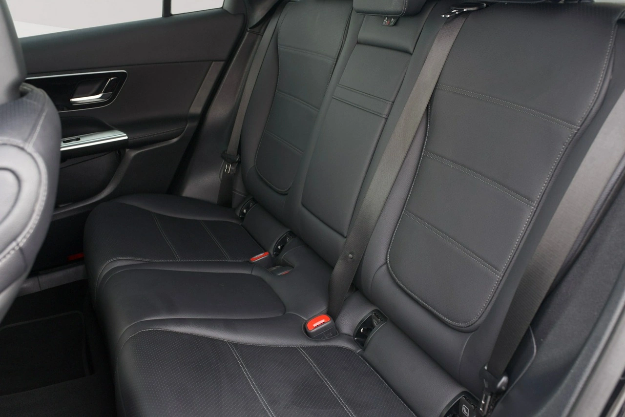 Mercedes GLC 300 - Zdjęcie 25