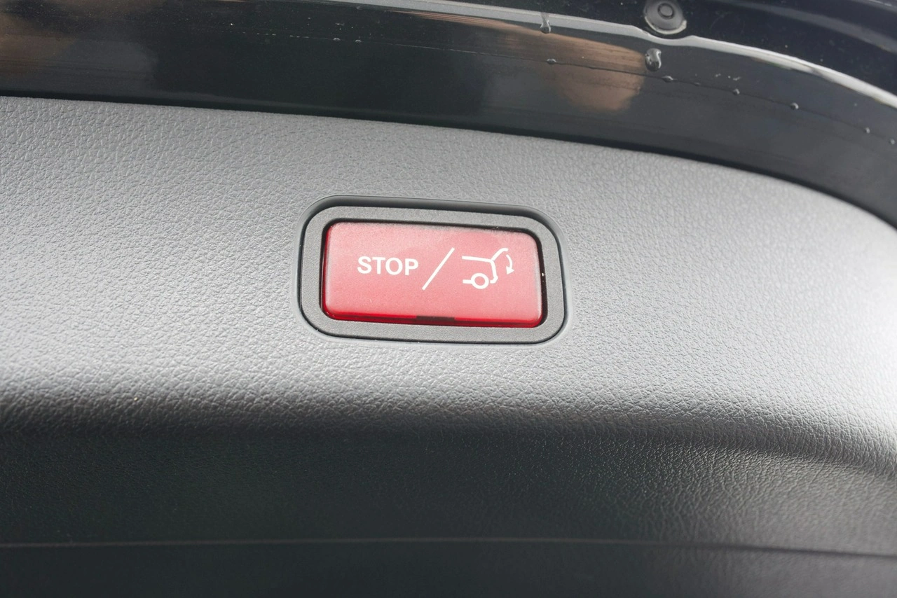 Mercedes GLC 300 - Zdjęcie 8