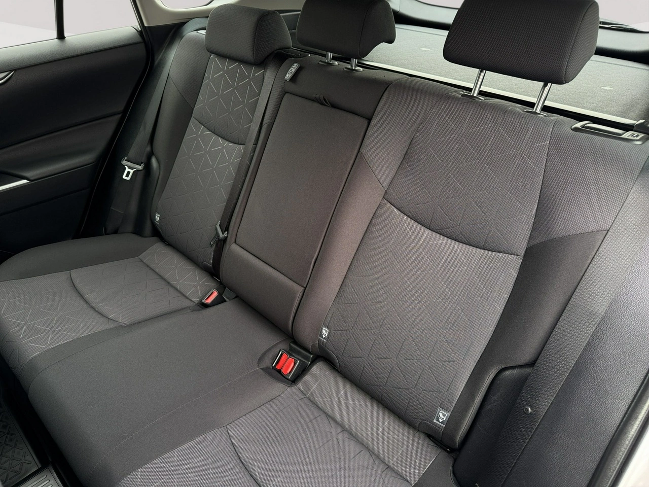 Toyota RAV-4 - Zdjęcie 21
