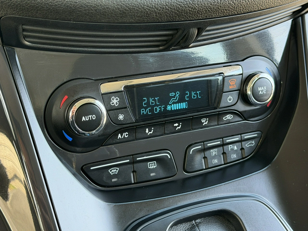 Ford Kuga - Zdjęcie 6