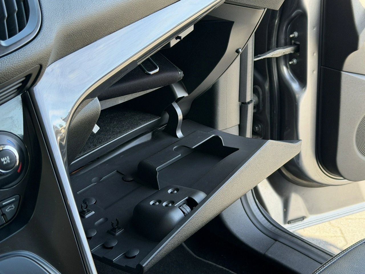 Ford Kuga - Zdjęcie 26