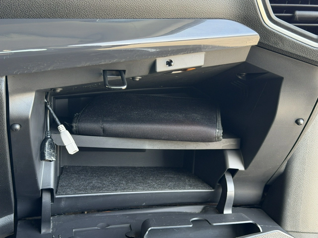 Ford Kuga - Zdjęcie 27