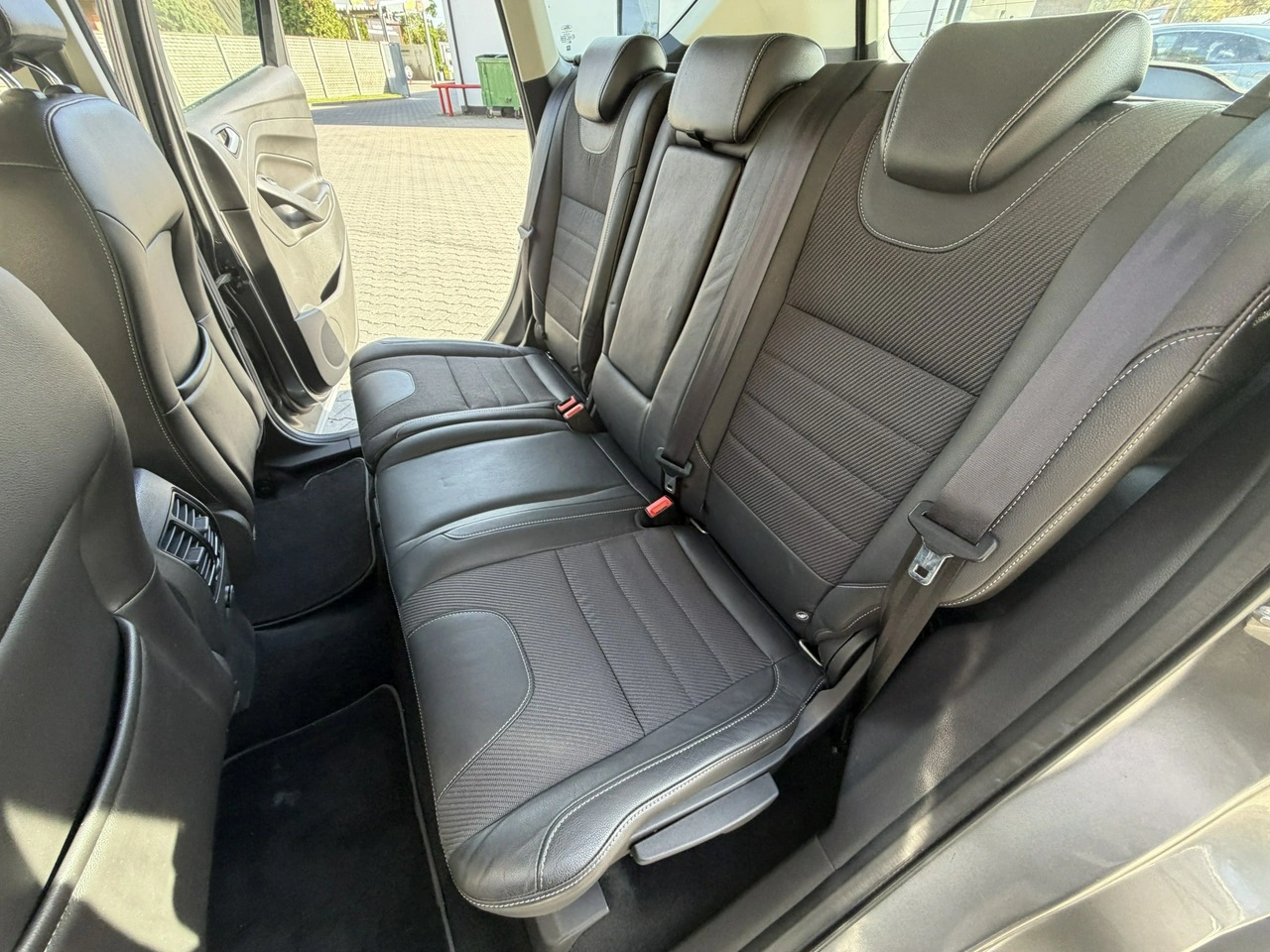 Ford Kuga - Zdjęcie 23