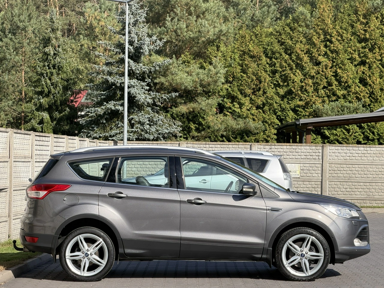 Ford Kuga - Zdjęcie 39