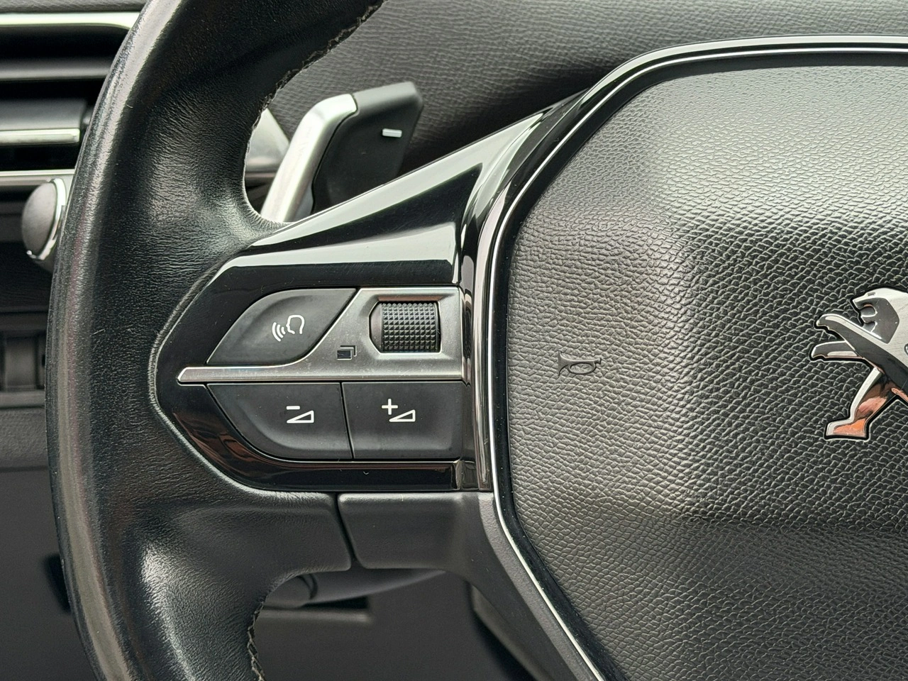 Peugeot 3008 - Zdjęcie 12