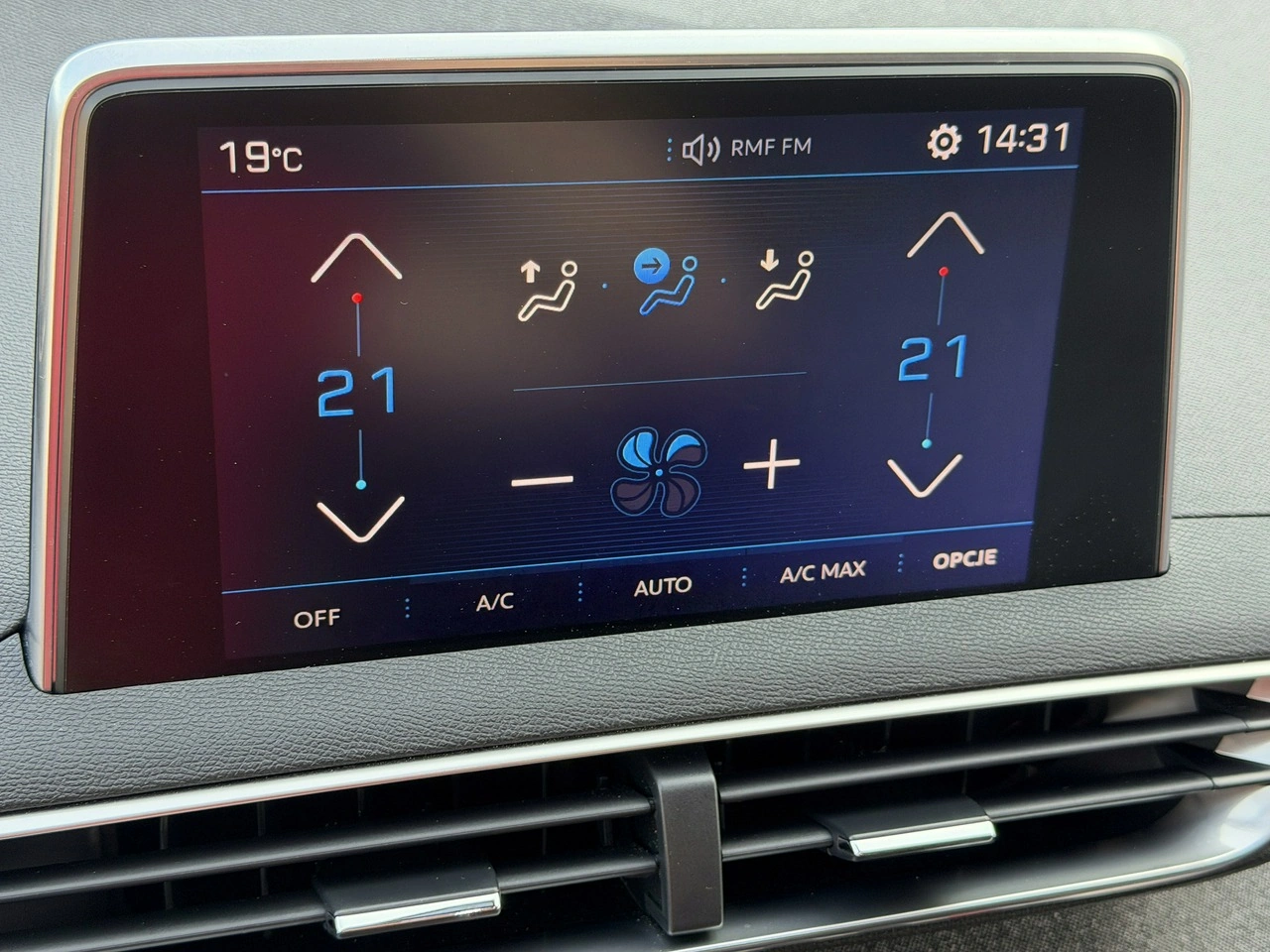Peugeot 5008 - Zdjęcie 50
