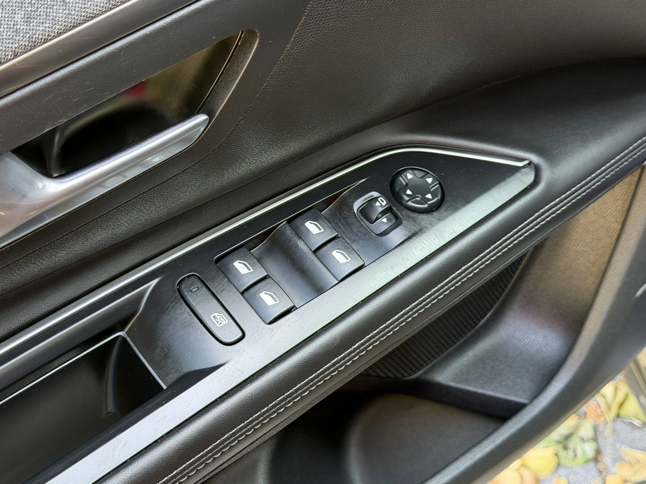 Peugeot 5008 - Zdjęcie 18