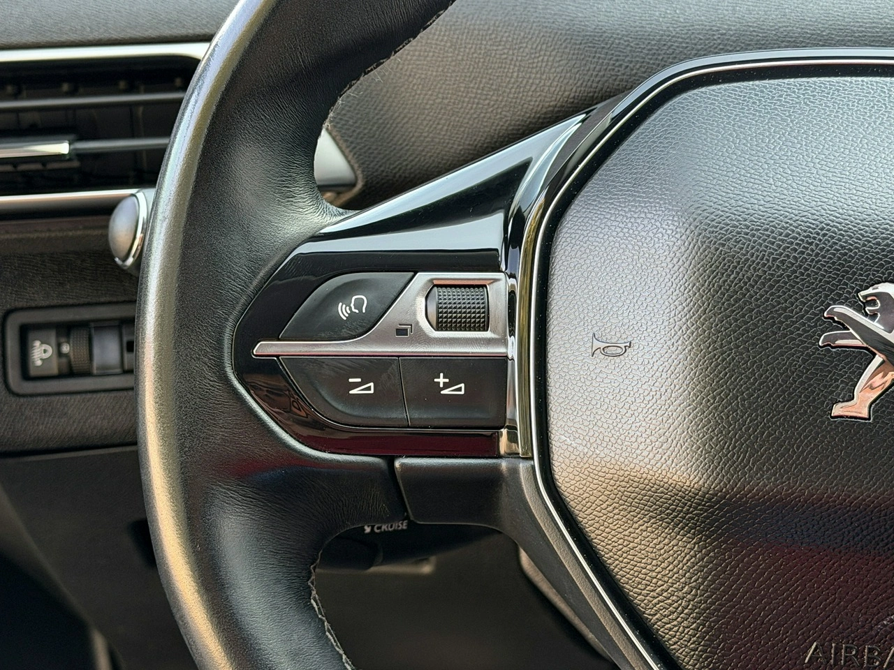 Peugeot 5008 - Zdjęcie 9