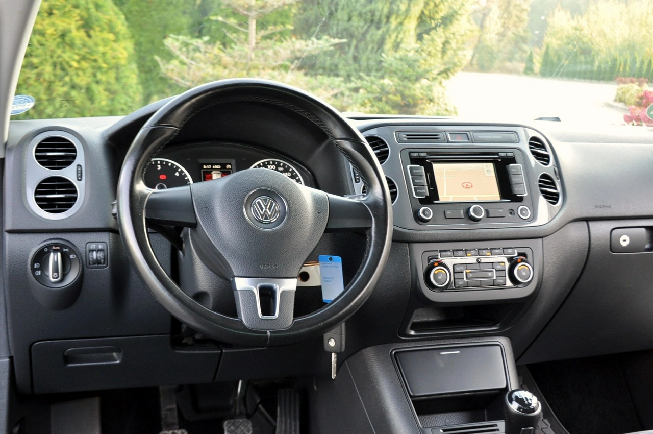 Volkswagen Tiguan - Zdjęcie 28