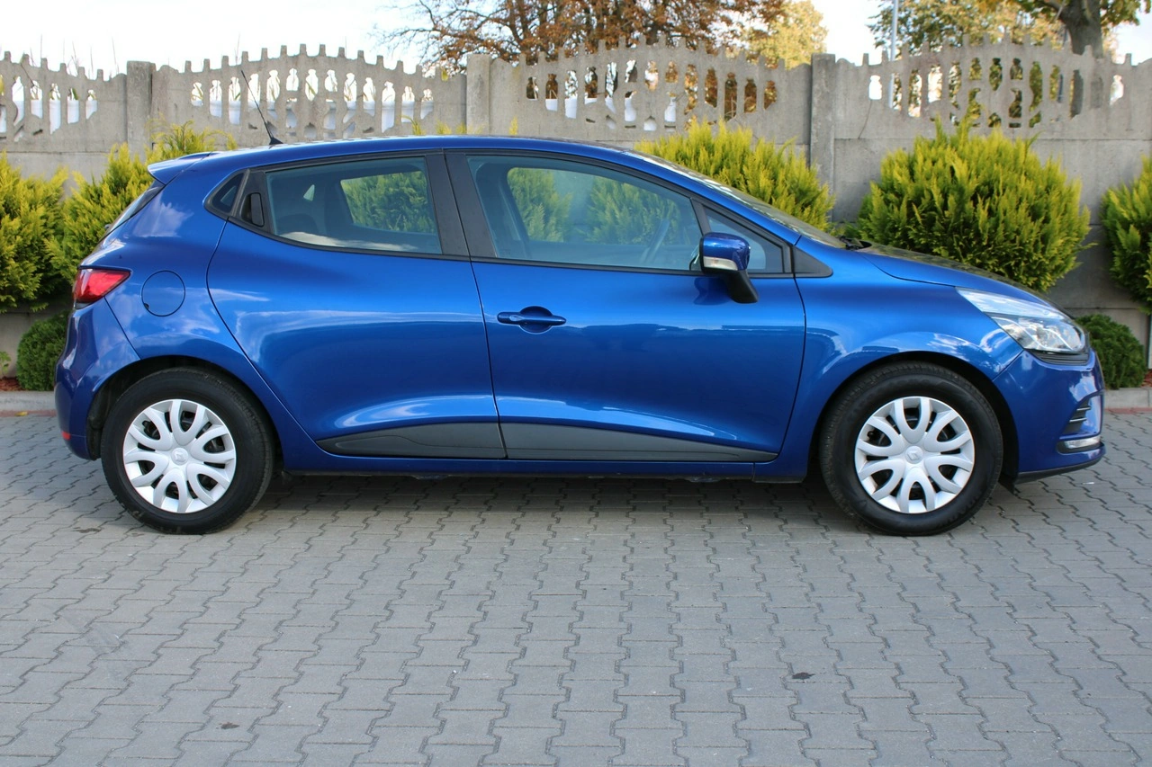 Renault Clio - Zdjęcie 24
