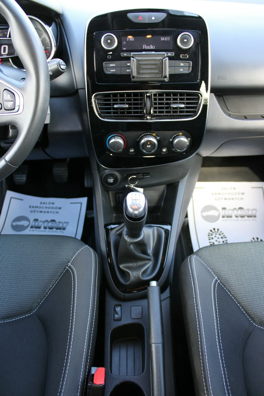 Renault Clio - Zdjęcie 18