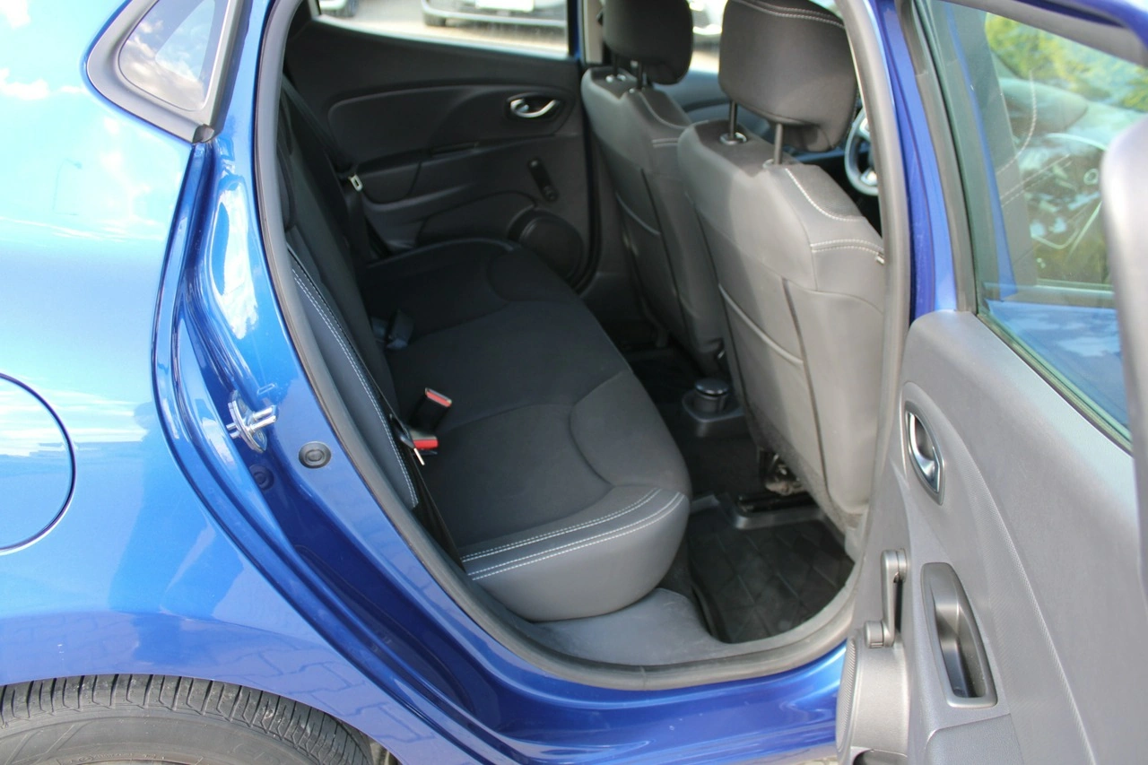 Renault Clio - Zdjęcie 21