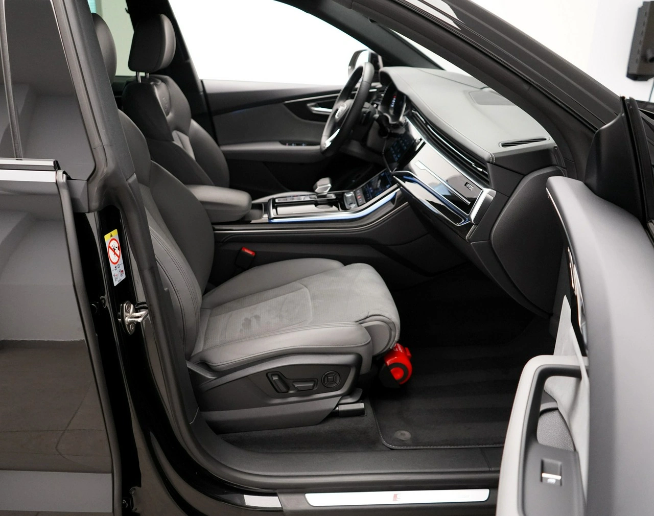 Audi Q8 - Zdjęcie 11