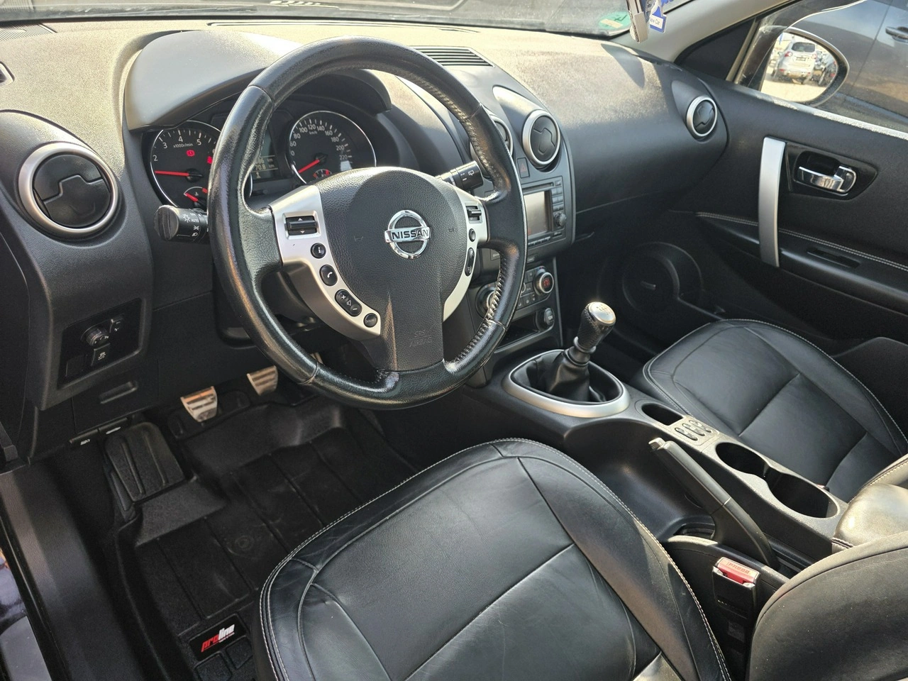 Nissan Qashqai - Zdjęcie 11