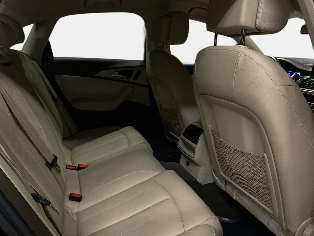 Audi A6 - Zdjęcie 13