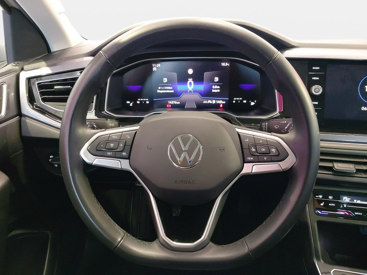 Volkswagen Taigo - Zdjęcie 18