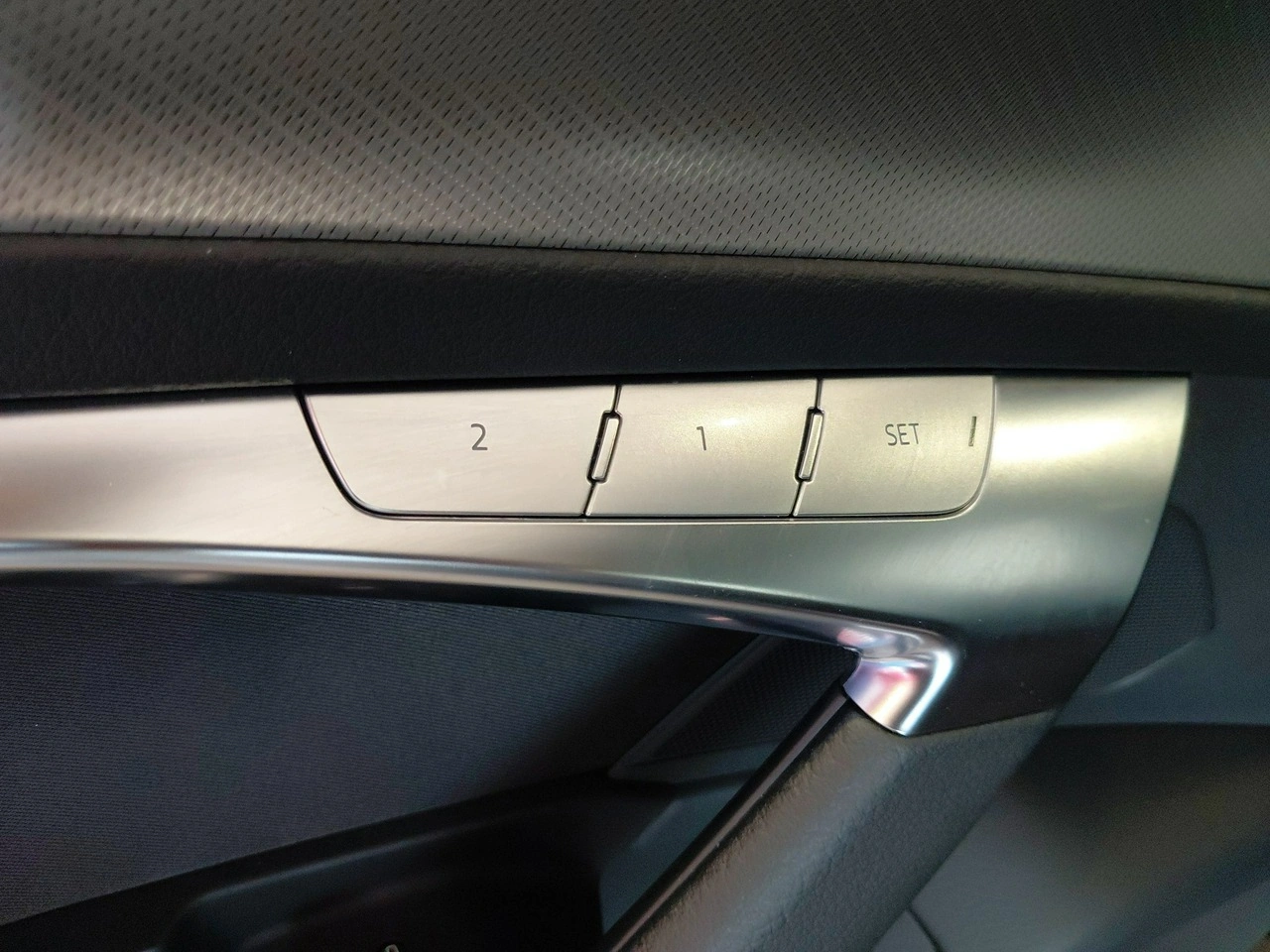 Audi A6 - Zdjęcie 14