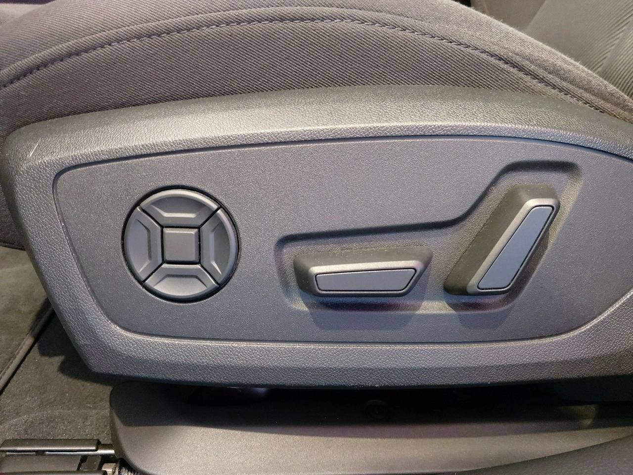 Audi A6 - Zdjęcie 16