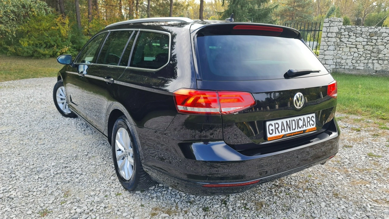 Volkswagen Passat Variant - Zdjęcie 3