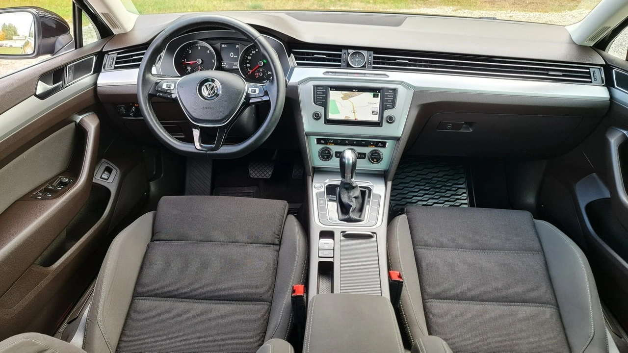 Volkswagen Passat Variant - Zdjęcie 4