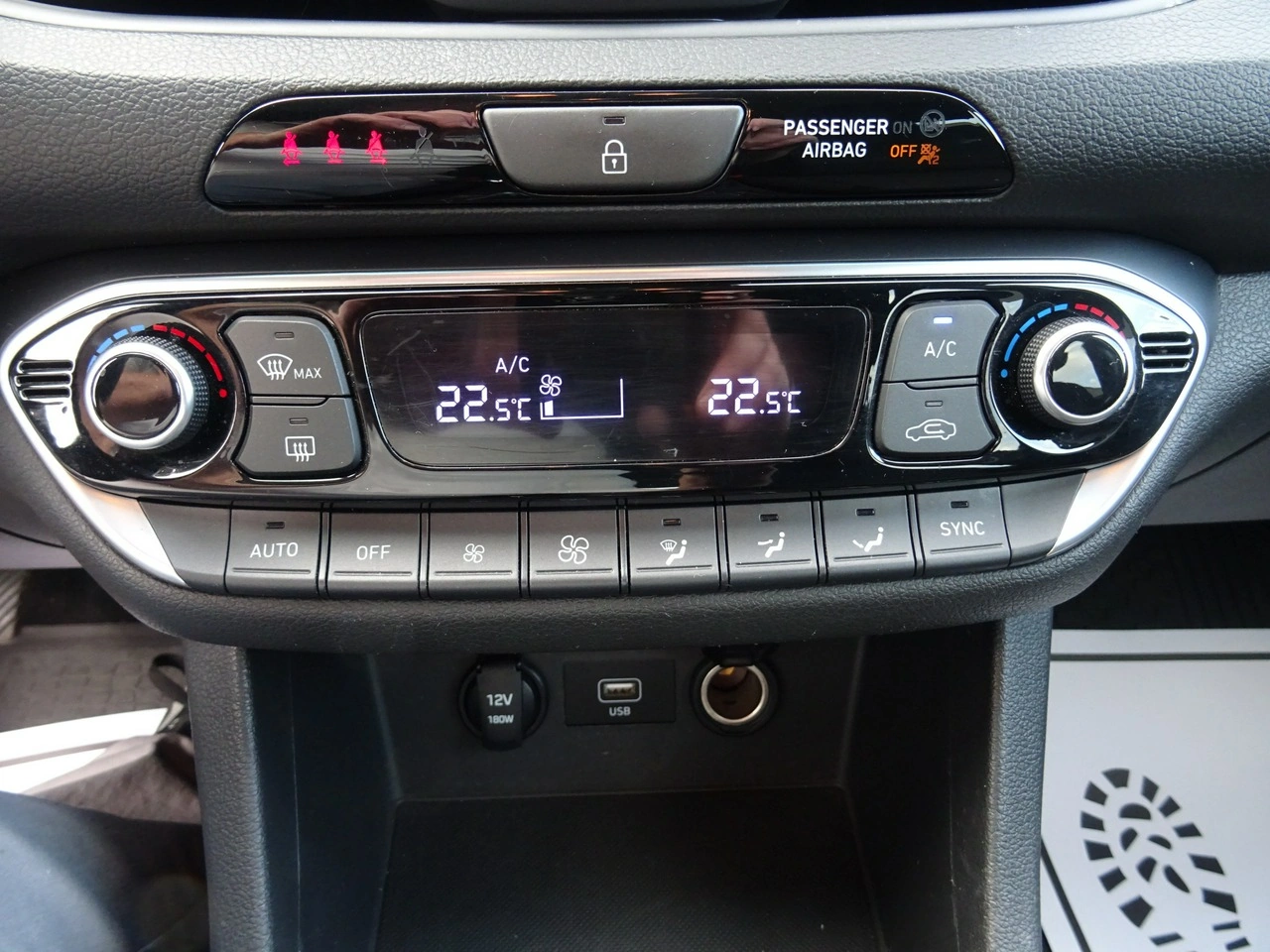 Hyundai i30 - Zdjęcie 13