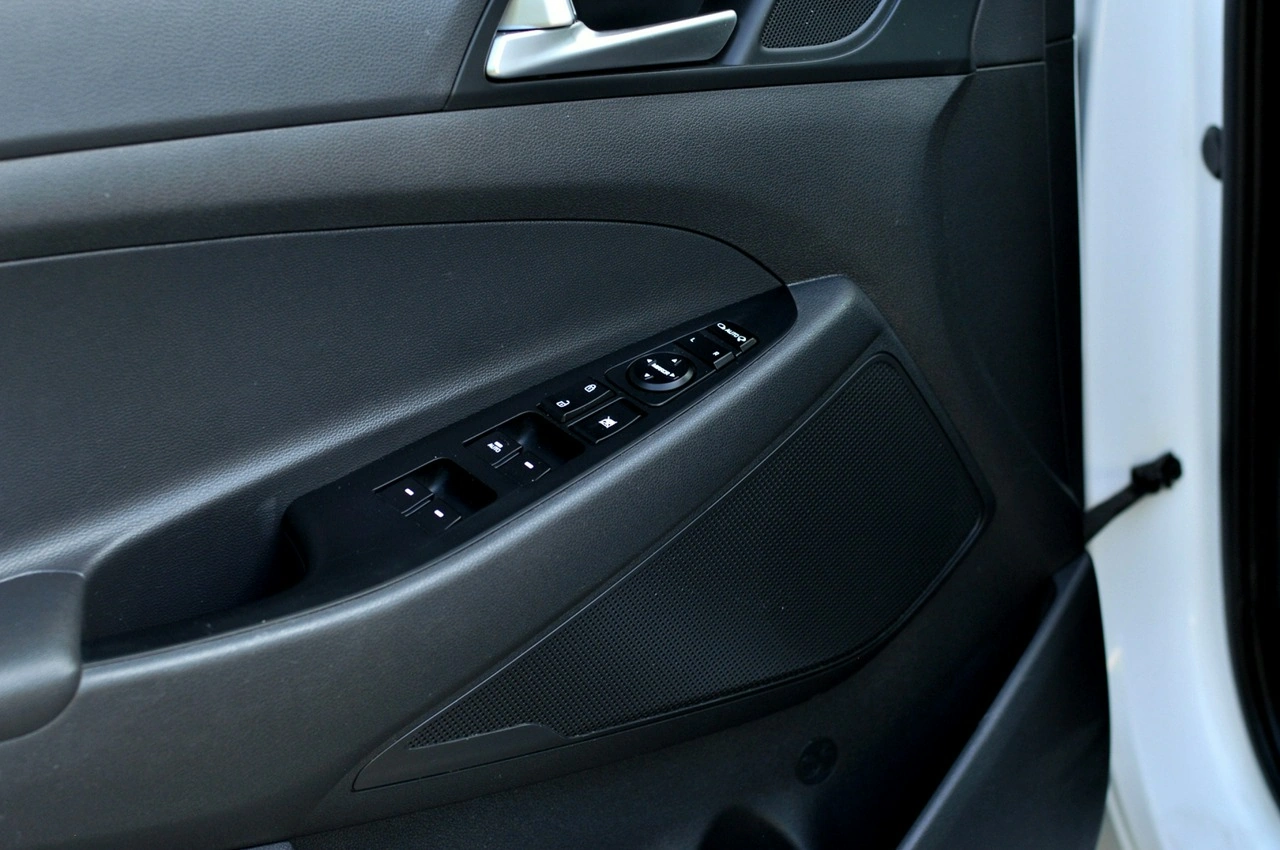 Hyundai Tucson - Zdjęcie 18