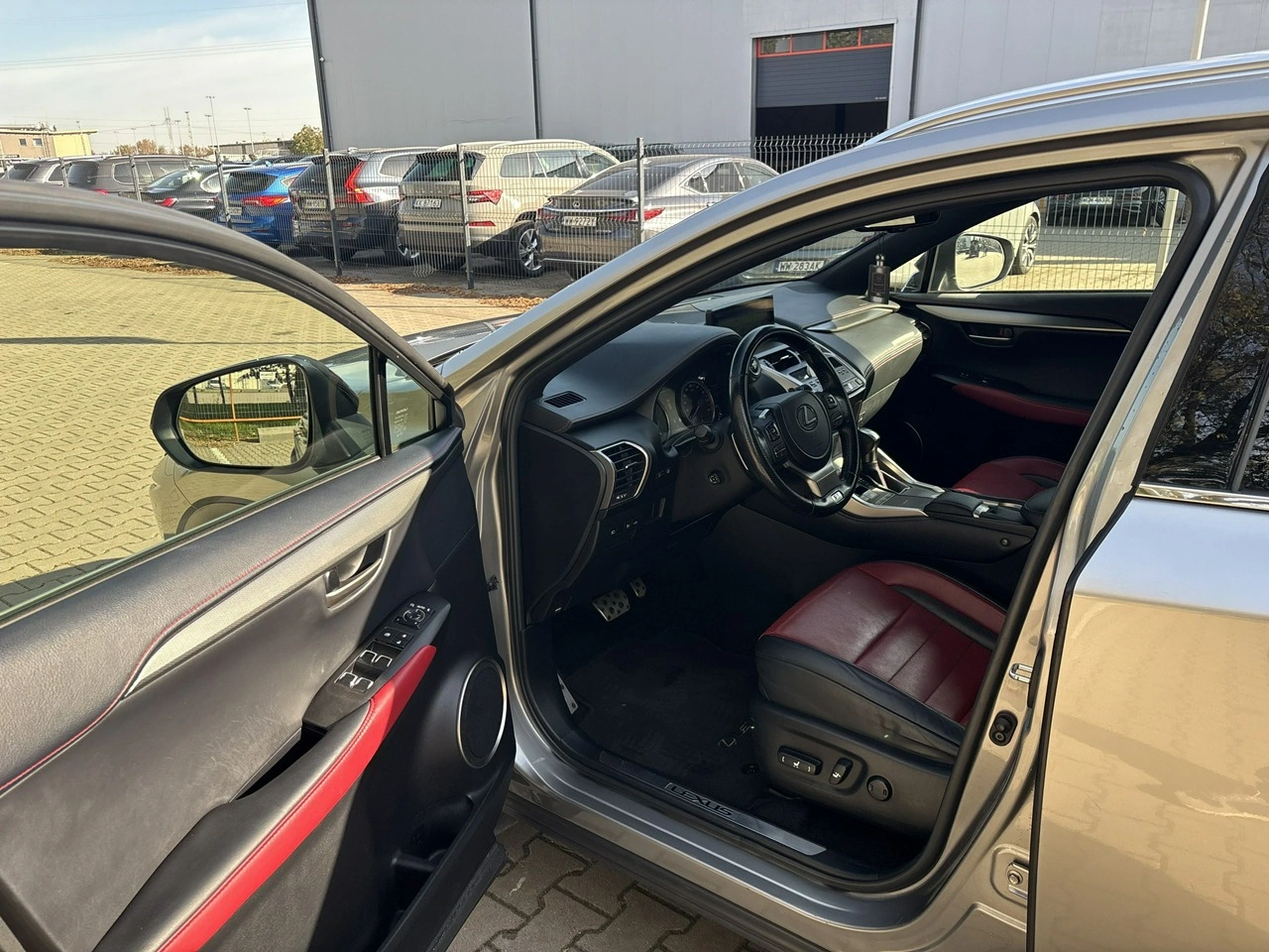 Lexus NX - Zdjęcie 10