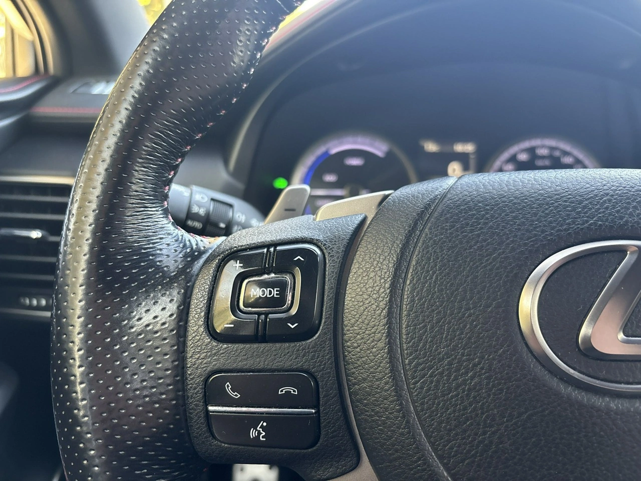 Lexus NX - Zdjęcie 27