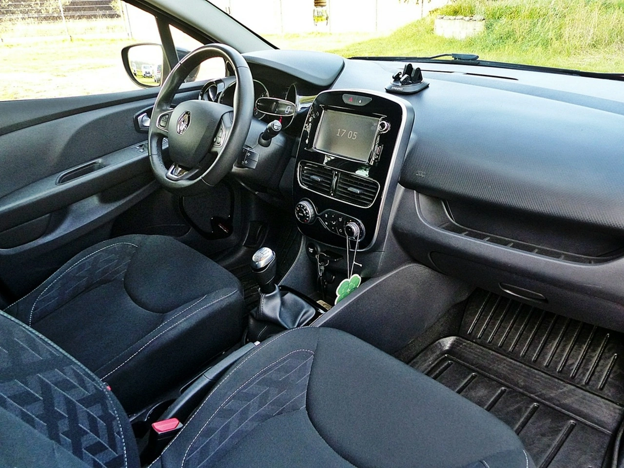 Renault Clio - Zdjęcie 23