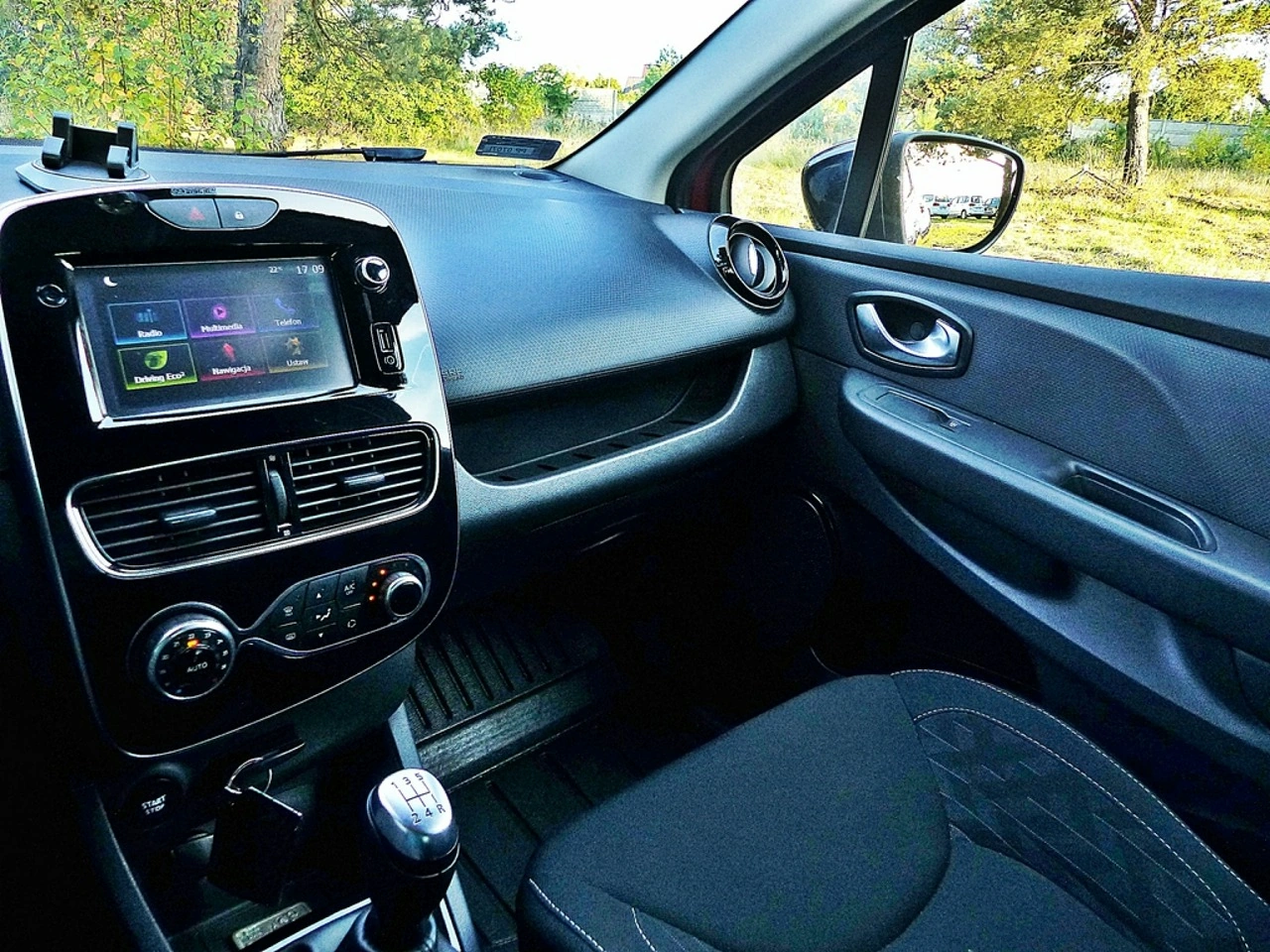 Renault Clio - Zdjęcie 33