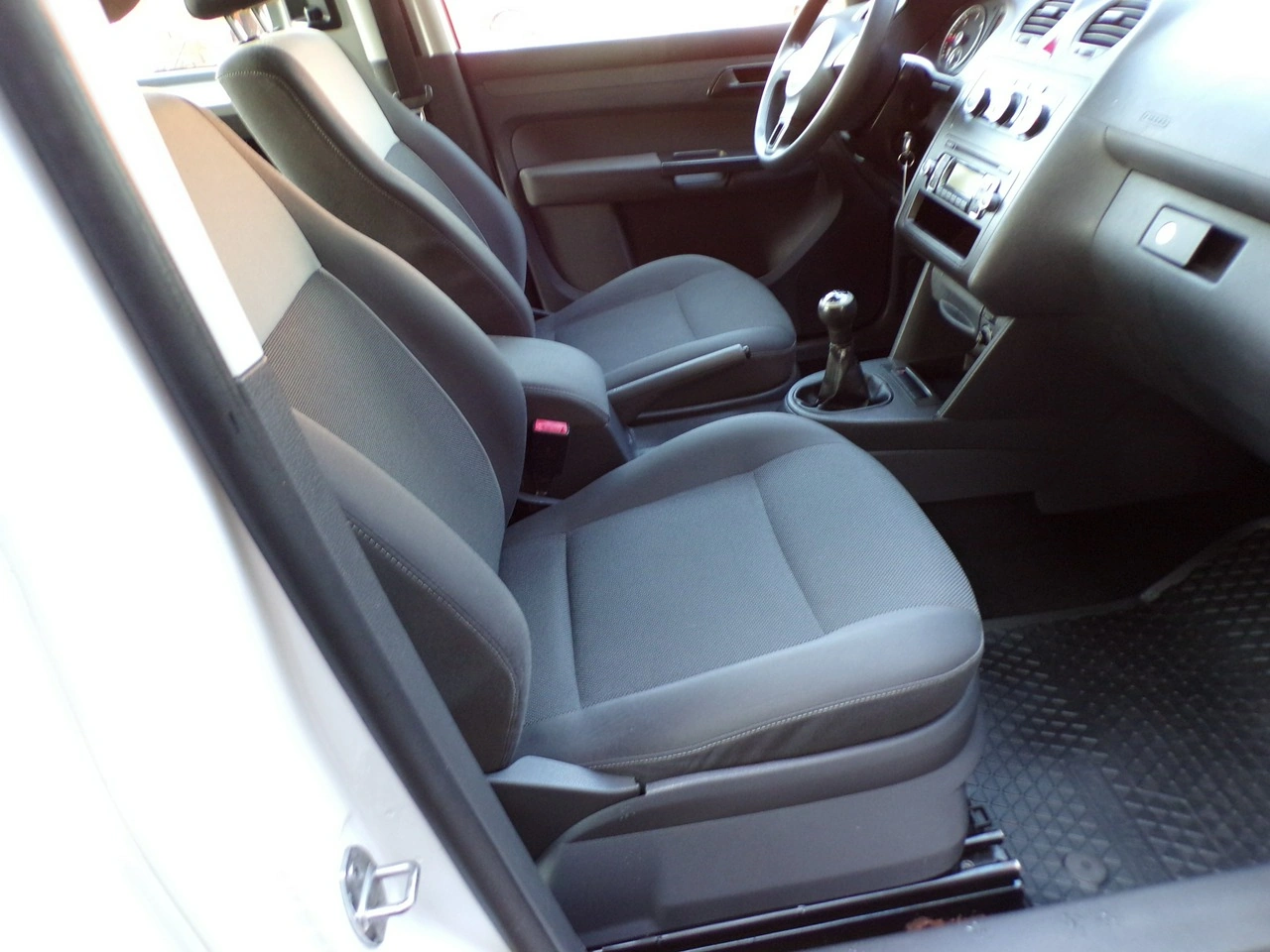 Volkswagen Caddy - Zdjęcie 25