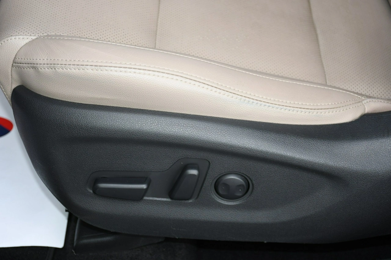 Hyundai Tucson - Zdjęcie 19