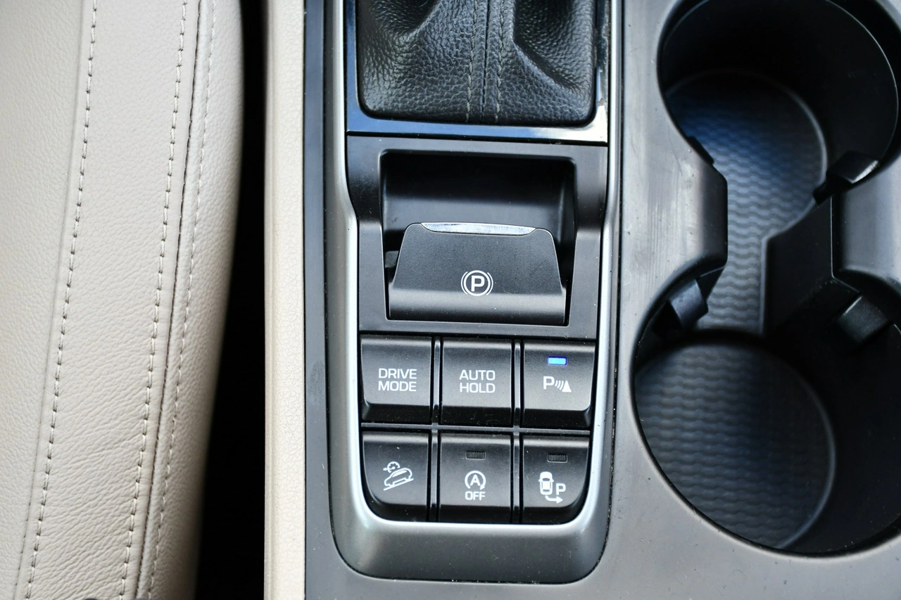 Hyundai Tucson - Zdjęcie 24