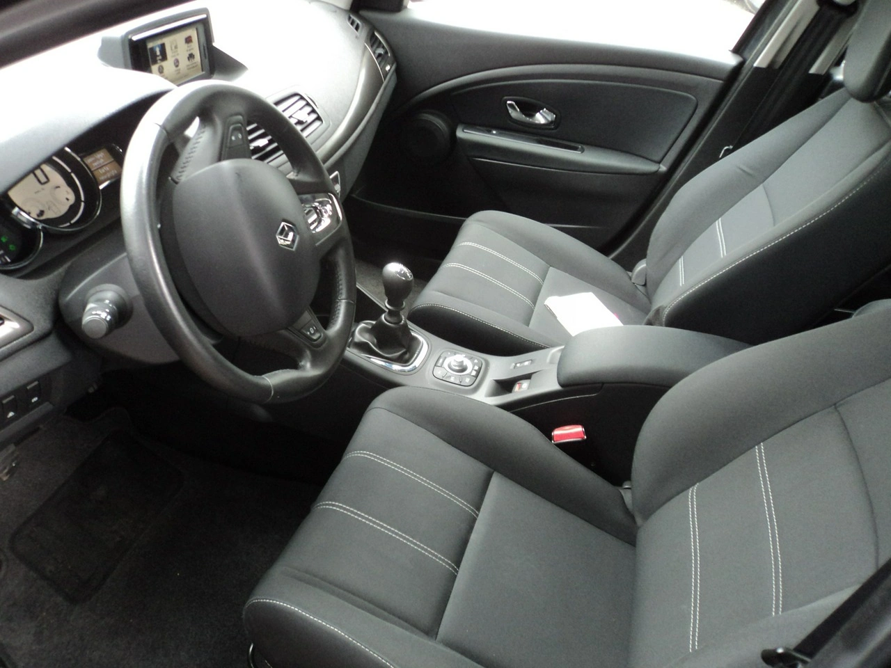 Renault Megane - Zdjęcie 9