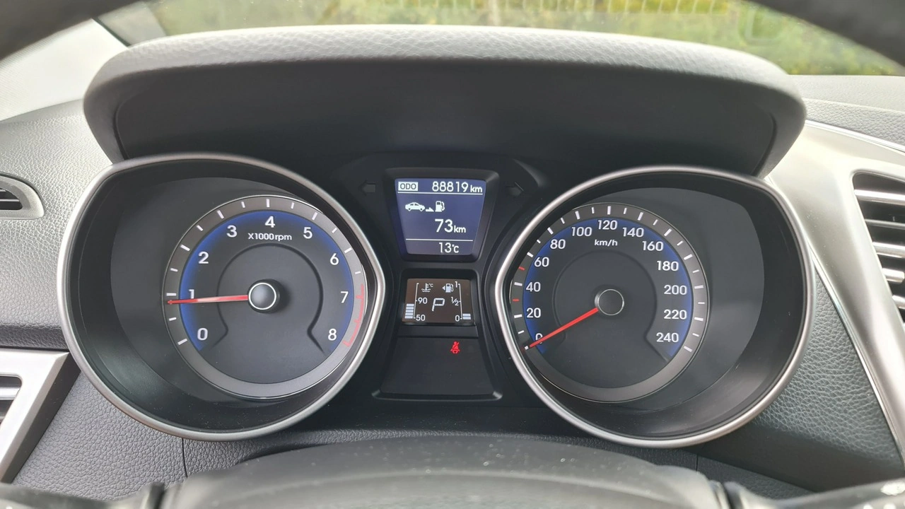Hyundai i30 - Zdjęcie 15