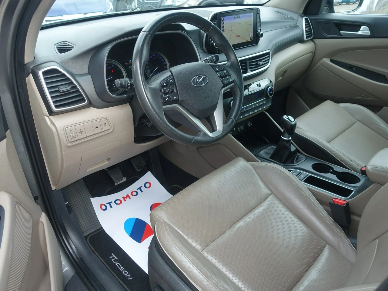 Hyundai Tucson - Zdjęcie 8