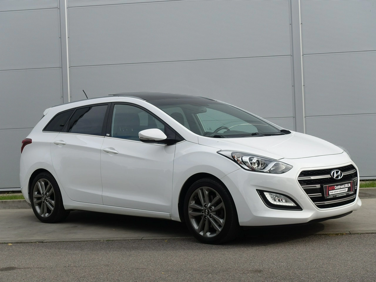 Hyundai i30 - Zdjęcie 8