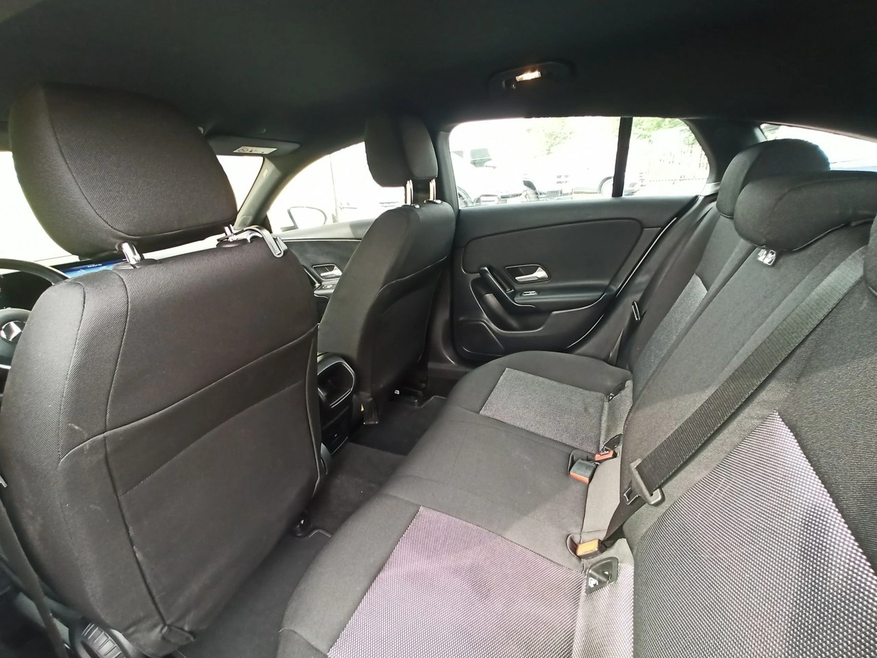 Mercedes CLA 180 - Zdjęcie 7